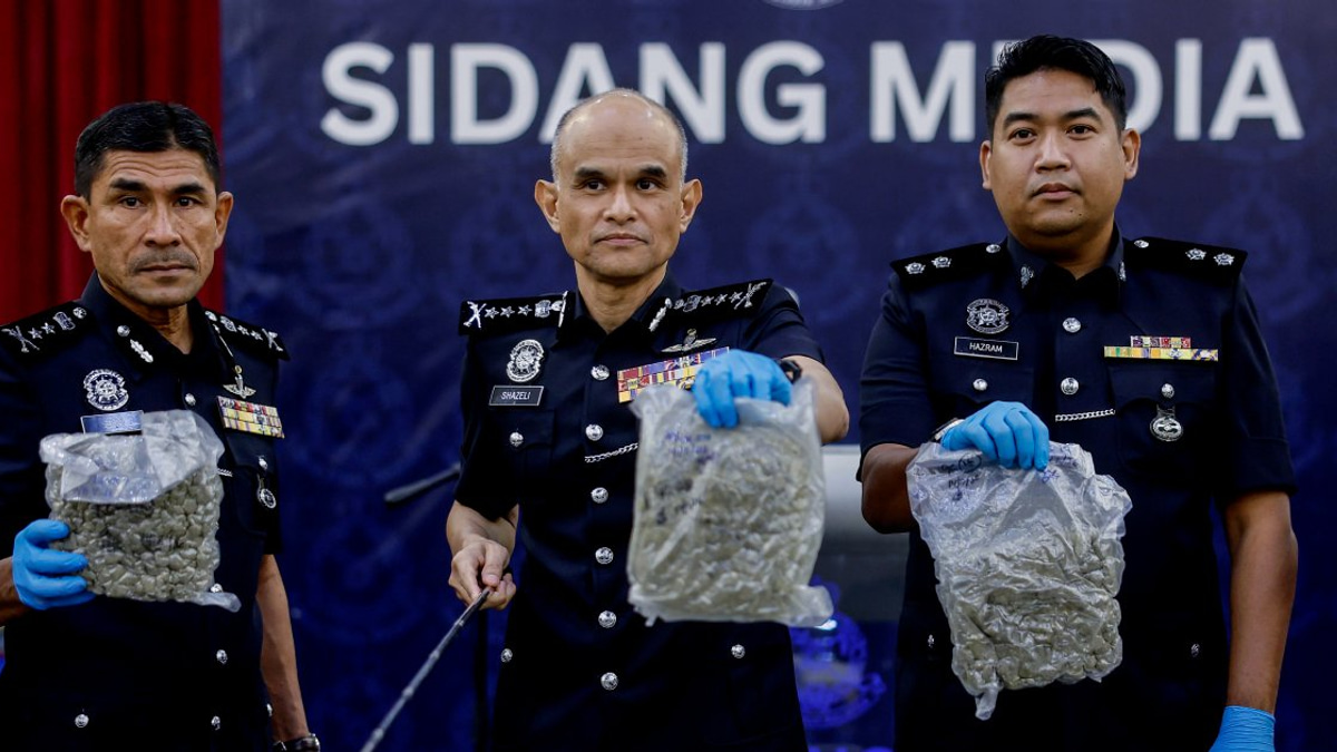 Police Bust Major Cannabis Smuggling Ring at KLIA, Seven Suspects Held After RM19.8 Million Seizure