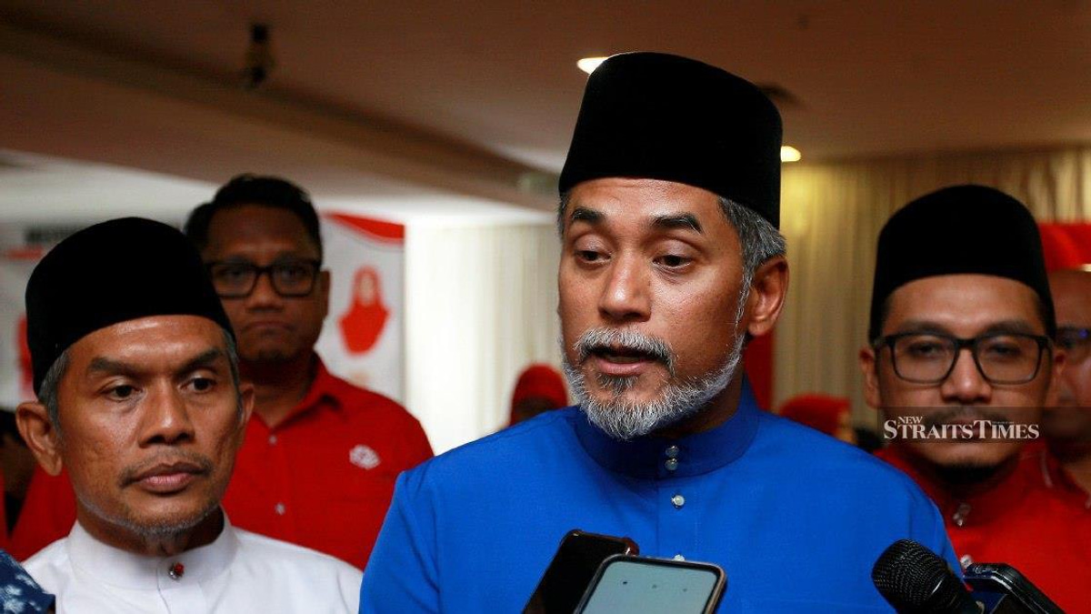 Split Malay Vote Could Cost BN Victory in Negri Sembilan, Warns Khairy