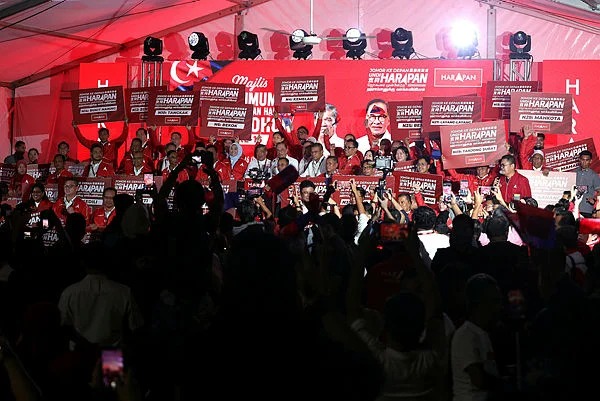 Countdown to July 11: Anwar Unveils PH's Full Johor Election Lineup